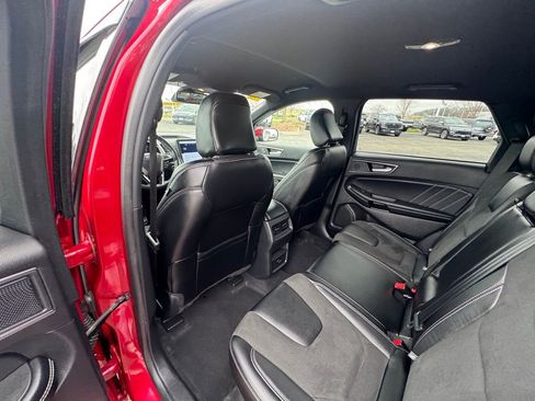 Used 2021 Ford Edge ST image 10