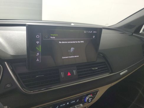 Certified 2024 Audi Q5 2.0T Premium Plus image 8