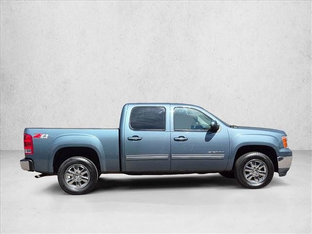 Used 2013 GMC Sierra 1500 SLT w/ SLT Convenience Package AWD/4WD image 4