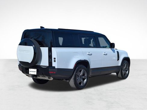 Used 2026 Land Rover Defender 130 S AWD/4WD image 9