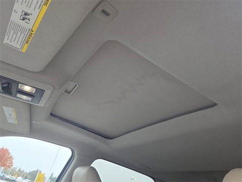 Used 2018 RAM 2500 Laramie w/ Convenience Group image 18