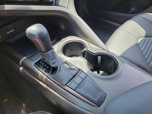 Used 2023 Toyota Camry SE FWD image 22