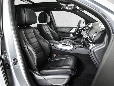 New 2026 Mercedes-Benz GLS 580 4MATIC image 24
