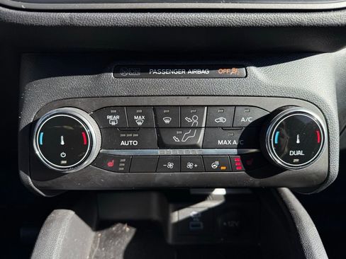 Used 2023 Ford Escape Active image 20