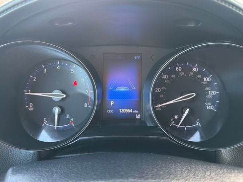 Used 2018 Toyota C-HR XLE FWD image 16