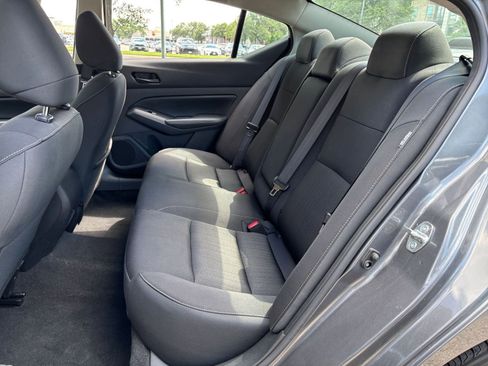 Used 2025 Nissan Altima 2.5 SV FWD image 21