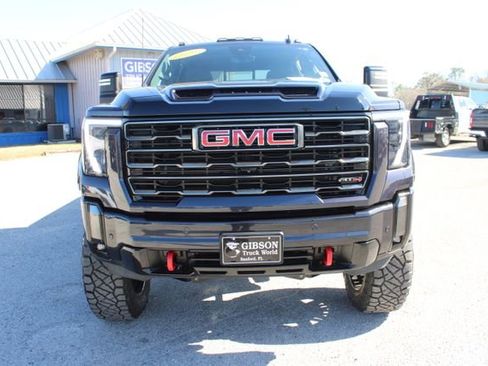 Used 2024 GMC Sierra 2500 AT4 w/ AT4 Premium Plus Package image 2
