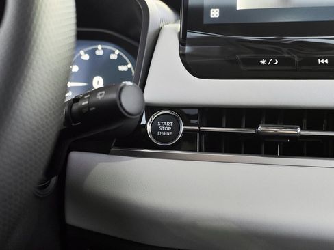 New 2026 Mitsubishi Outlander SE image 46