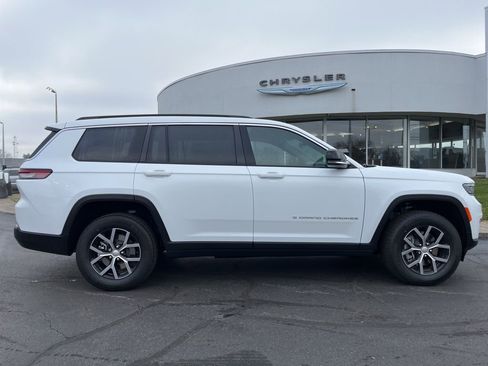 New 2025 Jeep Grand Cherokee L Limited w/ Trailer Tow Package image 50