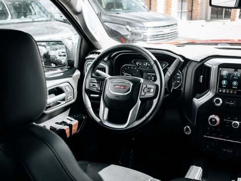 Used 2019 GMC Sierra 1500 SLT w/ SLT Premium Plus Package AWD/4WD image 22