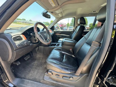 Used 2013 GMC Yukon XL SLT AWD/4WD image 10