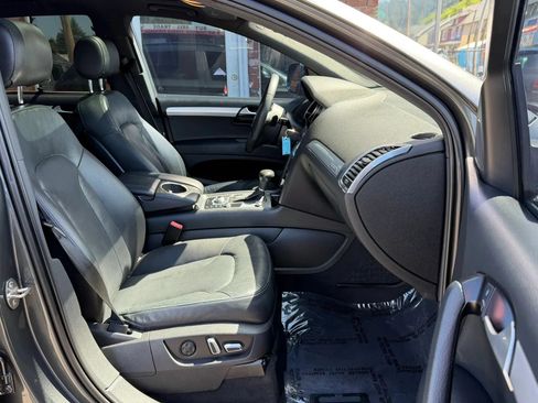 Used 2015 Audi Q7 3.0T S line Prestige w/ 21" S Line Plus Package AWD/4WD image 11