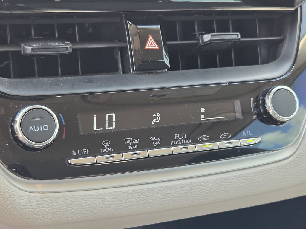 Used 2026 Toyota Corolla LE FWD image 20