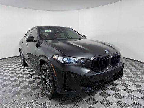 Certified 2024 BMW X6 xDrive40i w/ Premium Package image 3