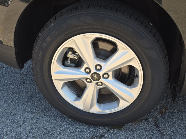 Used 2023 Ford Edge SE AWD/4WD image 10