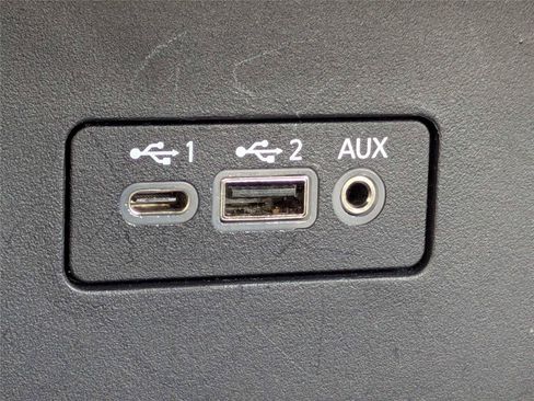 Used 2025 Nissan Altima 2.5 SV FWD image 23