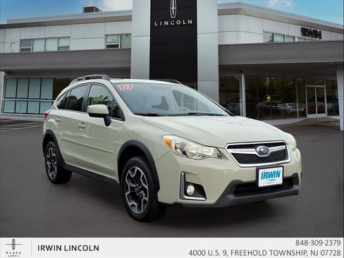 Used 2017 Subaru Crosstrek 2.0i Premium image 2