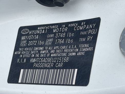 Used 2014 Hyundai Veloster w/ Style Package 02 image 15