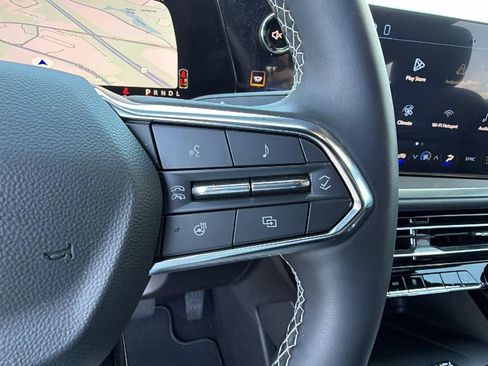 New 2026 Chevrolet Traverse LT w/ Driver Confidence Package FWD image 22