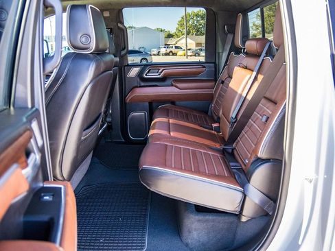 Used 2024 GMC Sierra 2500 Denali Ultimate AWD/4WD image 28