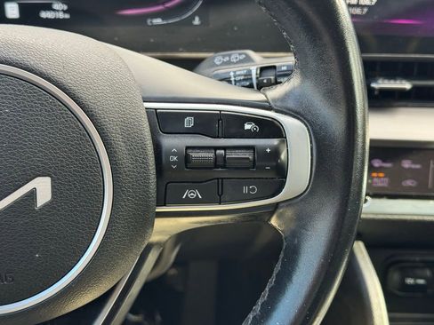 Used 2023 Kia Sportage EX image 28