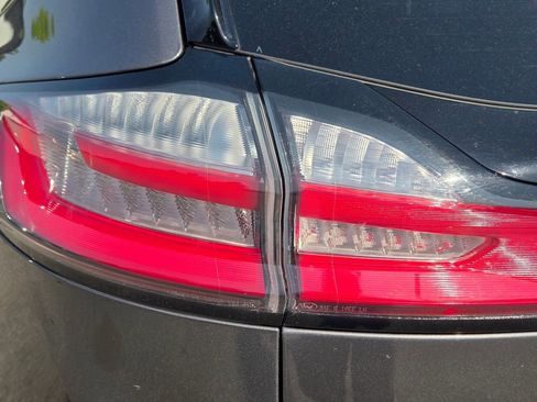 Used 2024 Ford Edge SEL AWD/4WD image 11