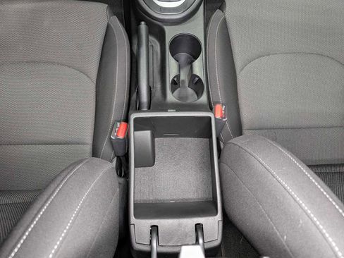 Certified 2023 Kia Forte LXS w/ LXS Technology Package image 19