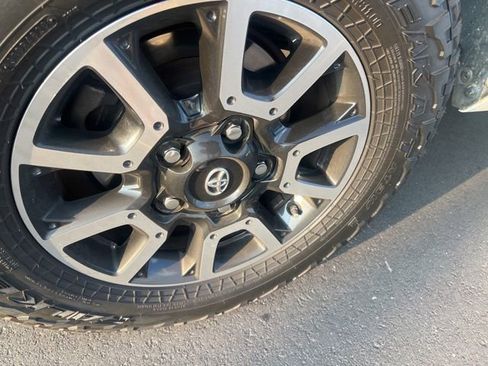 Used 2014 Toyota Tundra SR5 w/ TRD Off Road Package image 14