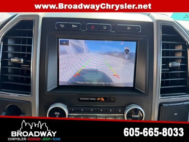 Used 2020 Ford Expedition XLT w/ Equipment Group 202A AWD/4WD image 24