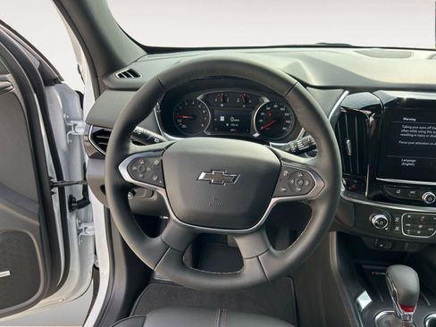 Used 2023 Chevrolet Traverse RS AWD/4WD image 13