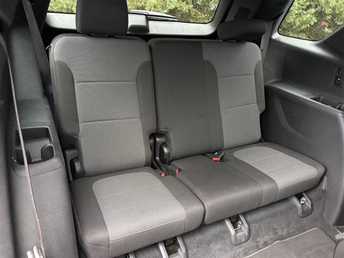 Used 2023 Chevrolet Traverse LT image 26