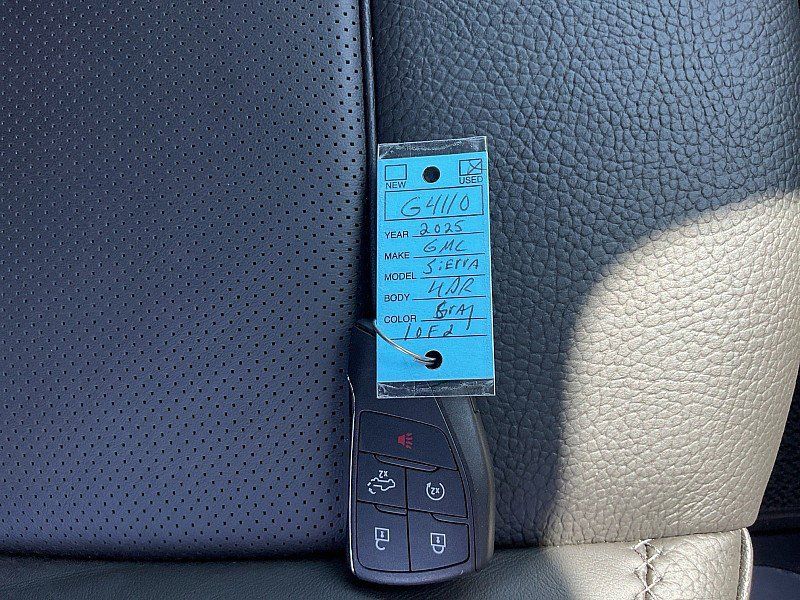 Used 2025 GMC Sierra 1500 Denali AWD/4WD image 16