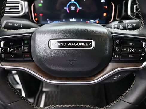 Used 2024 Jeep Grand Wagoneer Series I image 12