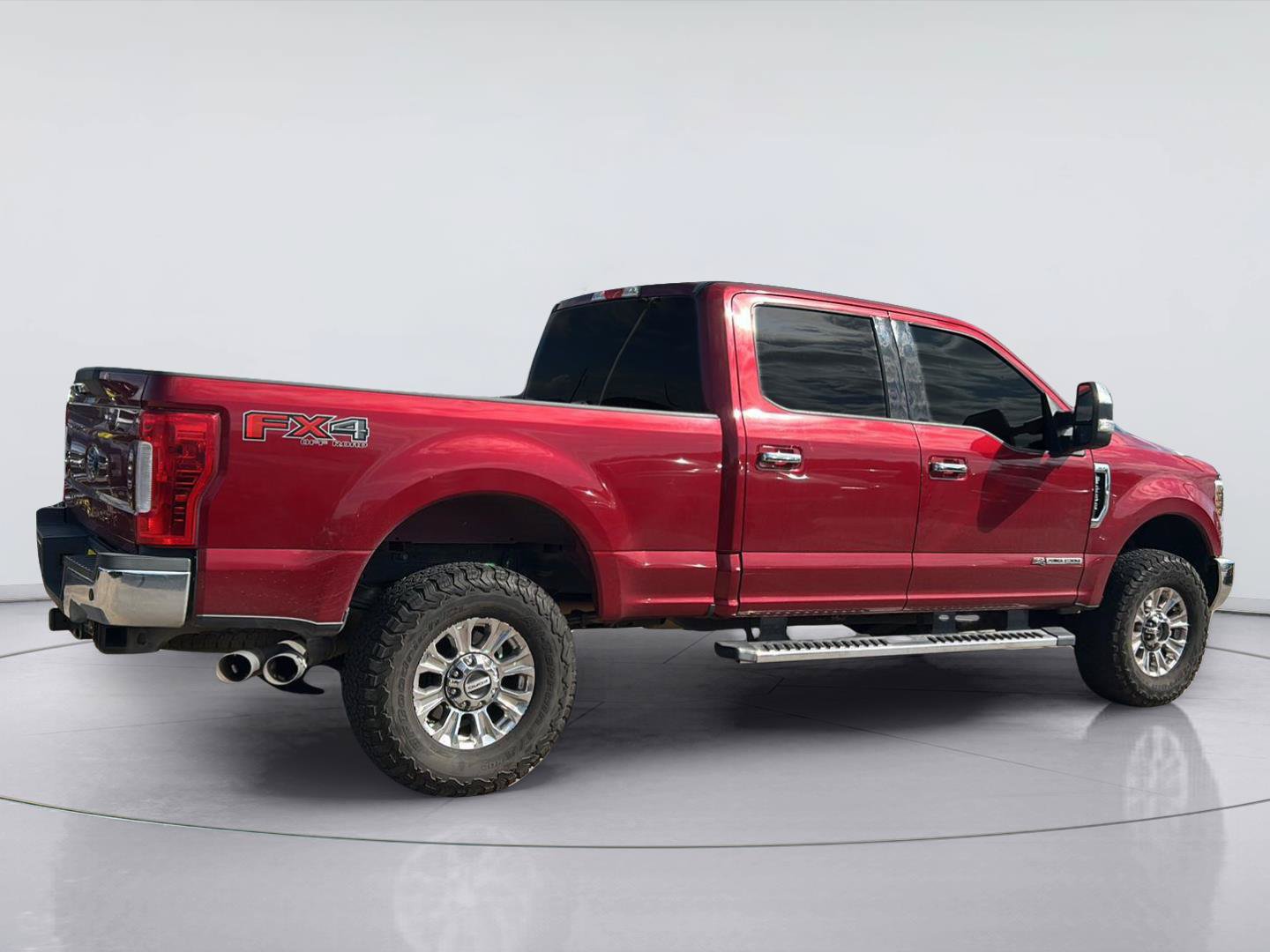 Used 2019 Ford F250 XLT w/ XLT Premium Package AWD/4WD image 4