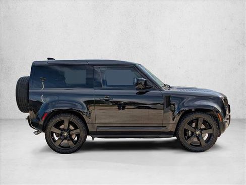 Used 2023 Land Rover Defender 90 V8 image 4