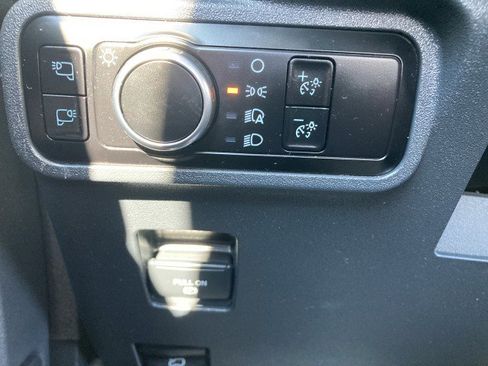 Used 2023 Ford Bronco Badlands image 8