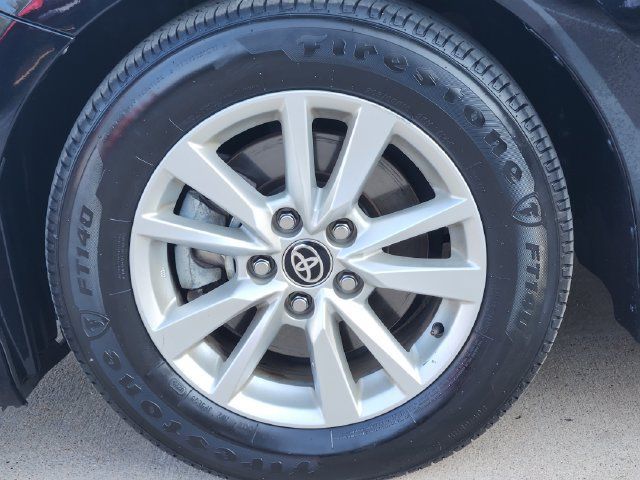 Certified 2025 Toyota Camry LE FWD image 9