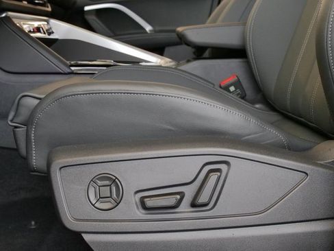 New 2025 Audi Q5 Prestige image 11