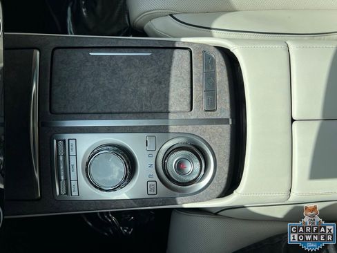 Used 2023 Genesis G80 image 43