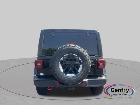 Used 2022 Jeep Wrangler Unlimited Rubicon w/ Cold Weather Group AWD/4WD image 3