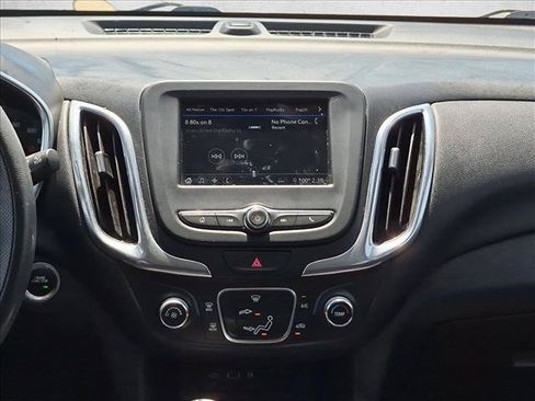 Used 2019 Chevrolet Equinox LT FWD image 14