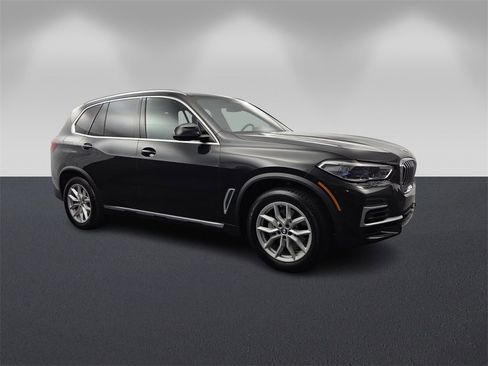 Used 2023 BMW X5 xDrive40i w/ Executive Package image 1