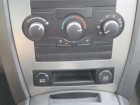 Used 2009 Jeep Grand Cherokee Laredo w/ Trailer Tow Group image 31