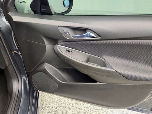 Used 2018 Chevrolet Cruze LT w/ Convenience Package image 23