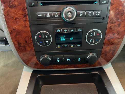 Used 2014 Chevrolet Tahoe LT image 14