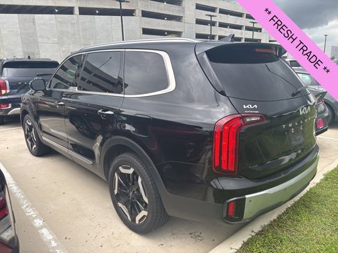 Used 2024 Kia Telluride S w/ S Sunroof Package FWD image 6
