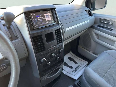 Used 2009 Dodge Grand Caravan SE w/ Climate Group FWD image 22