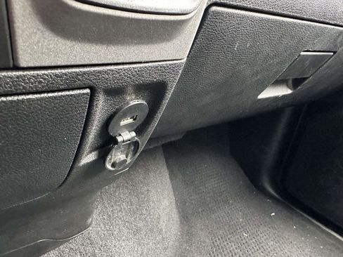 Used 2019 RAM 1500 Express AWD/4WD image 19