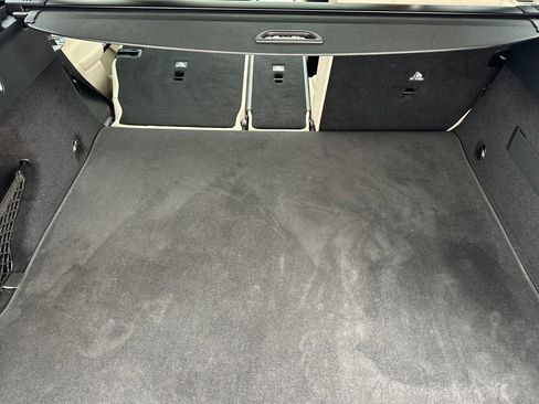 Used 2024 Mercedes-Benz GLC 300 image 15