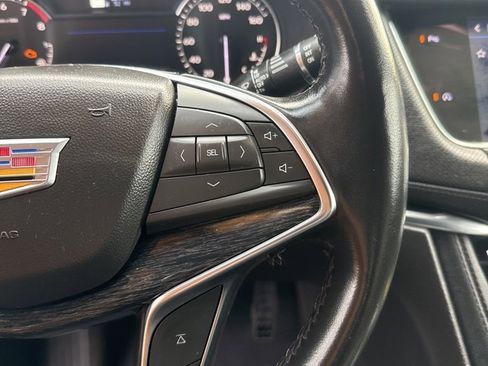 Used 2023 Cadillac XT5 Premium Luxury image 35